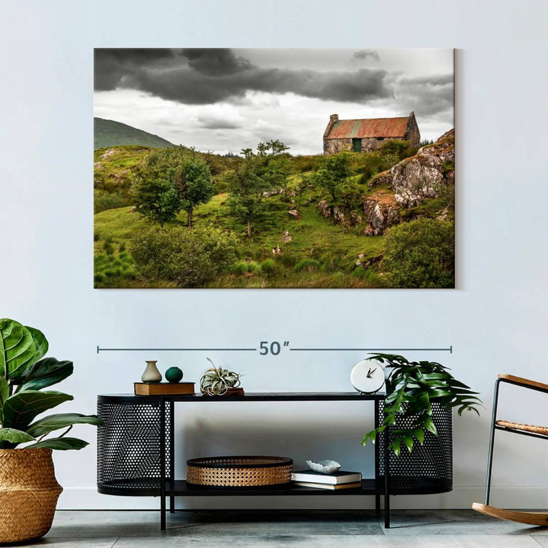 Alvord Irish Village Cabin, H 34 po x l 51 po