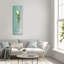  «Tulip Blue» par Danhui Nai, art mural en verre acrylique, 16 po x 48 po