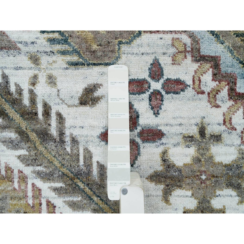 Tapis unique 13 pi 8 po x 17 pi 9 po Rylynne