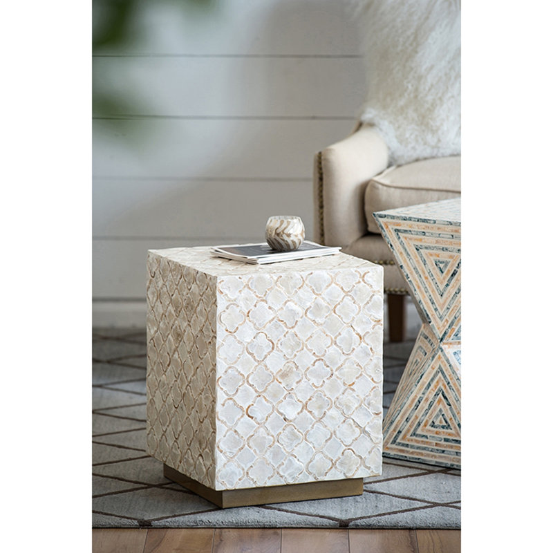 Tabouret carré 14 po x 14 po x 18 po, crème, motif, base en laiton, idéal pour les décorations d'intérieur