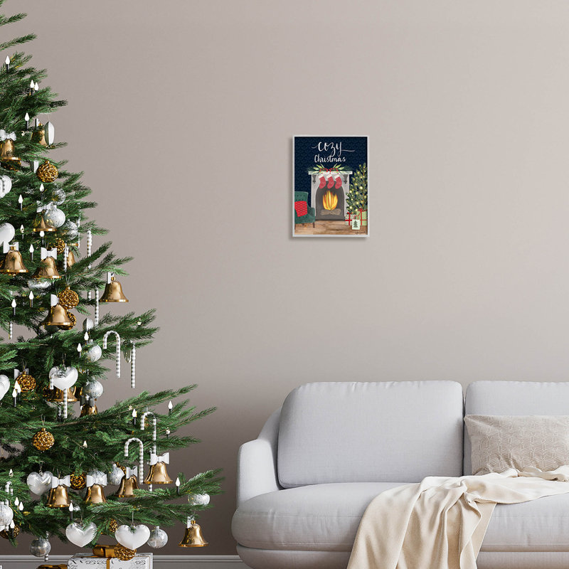 Cozy Christmas Fireplace Mantle, art de la giclée encadrée par Katie Doucette, H 14 po x l 11 po x P 1,5 po