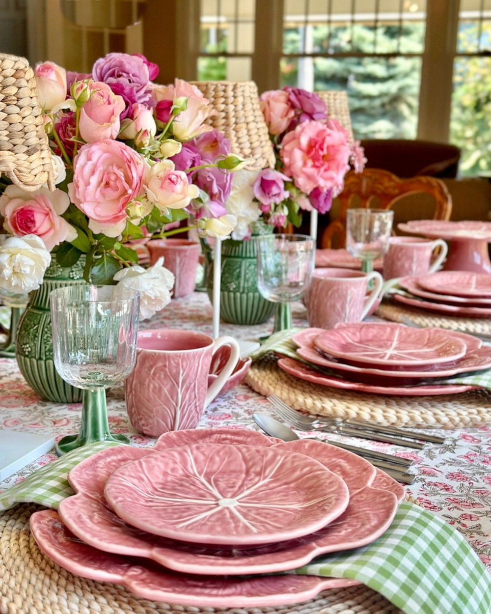 Cabbage Pink Charger