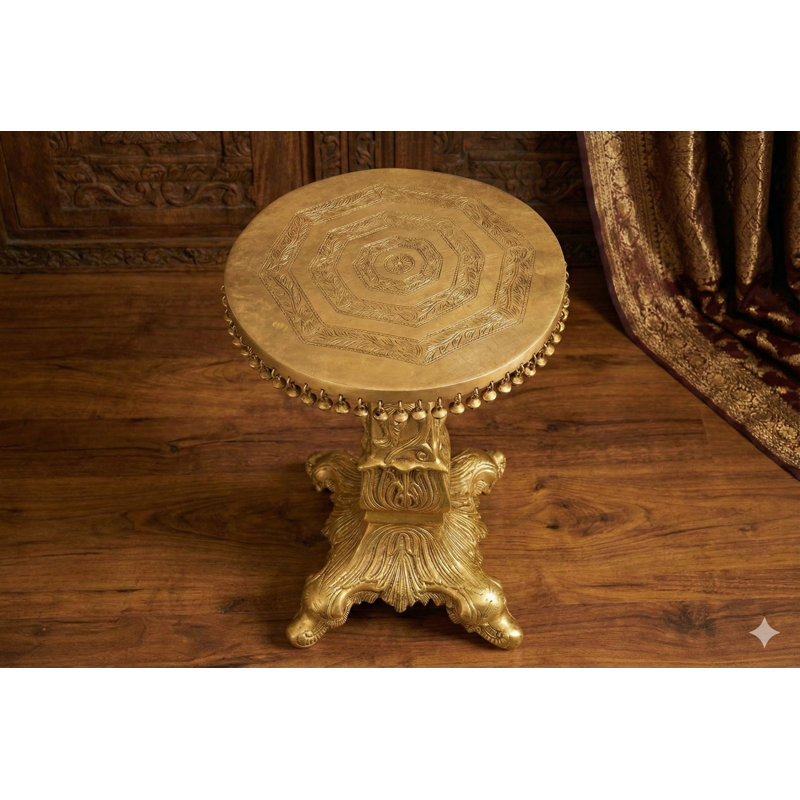 Guéridon 21 "décoré de laiton avec des Ghungroos - table d'appoint, support pour plante et présentoir exotique fait à la main Patina