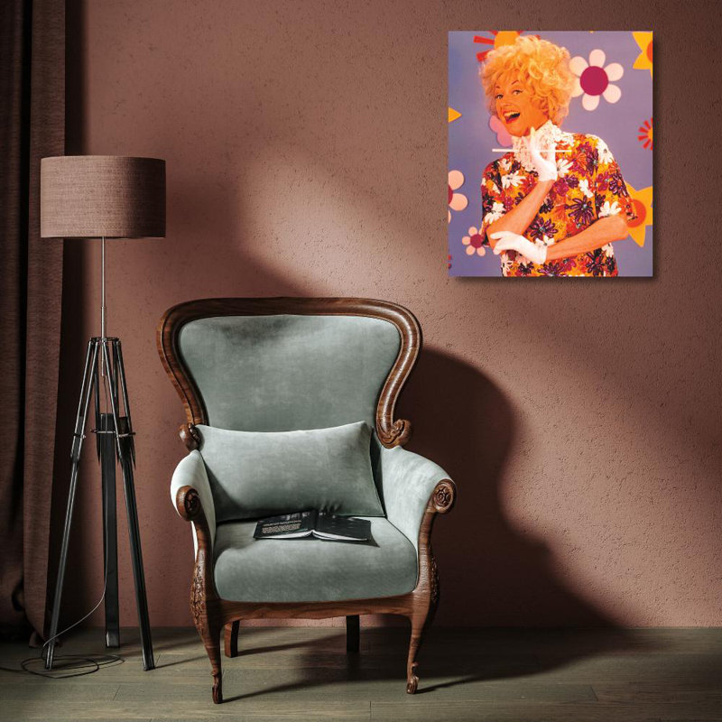 Phyllis Diller, 18" H x 15" W
