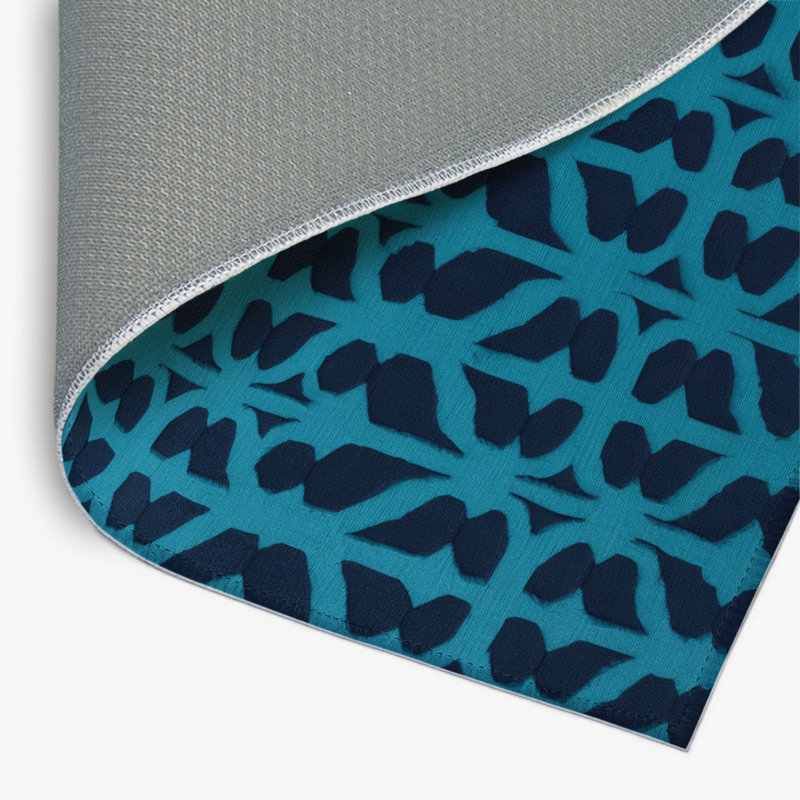 Trellis Blue Indoor and Outdoor Area Rug, Rectangle 2' x 3'