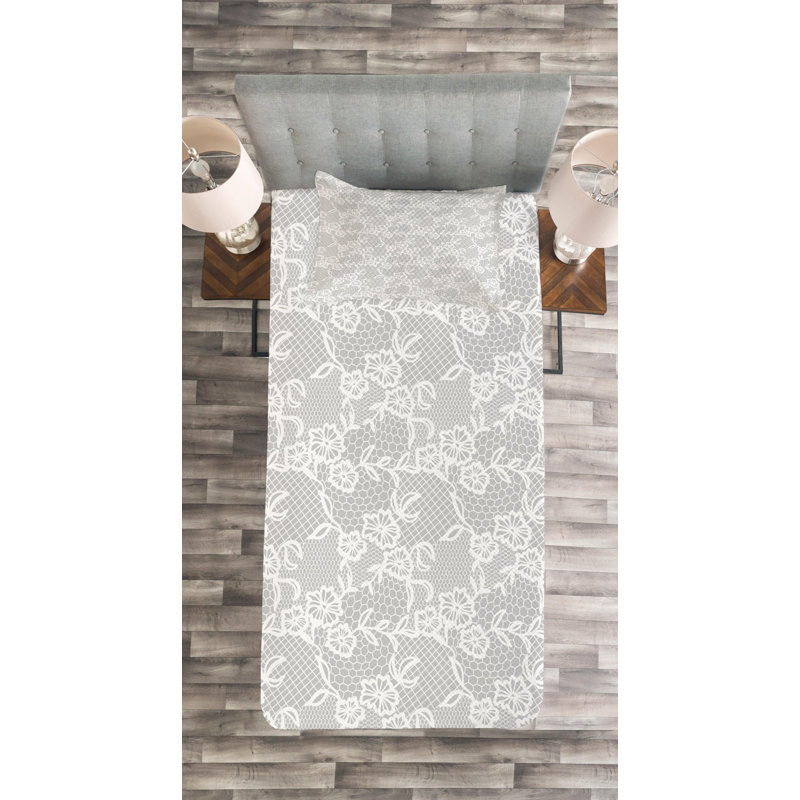 Farmhouse / Country Polyester Floral Coverlet, Twin Coverlet + 1 Sham