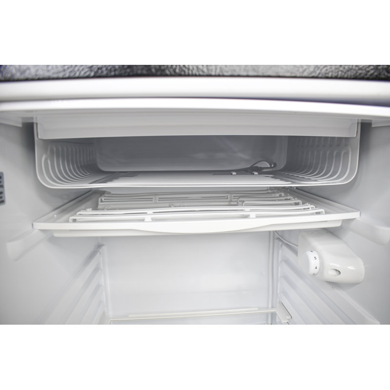 Réfrigérateur compact 4,6 pi cu Frigidaire - Design platine