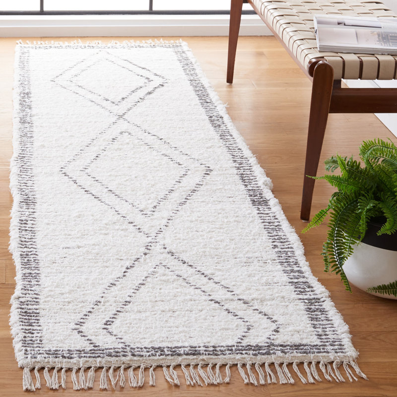Anahli Hand Woven Cotton Geometric Rug, Runner 2'3" x 8'