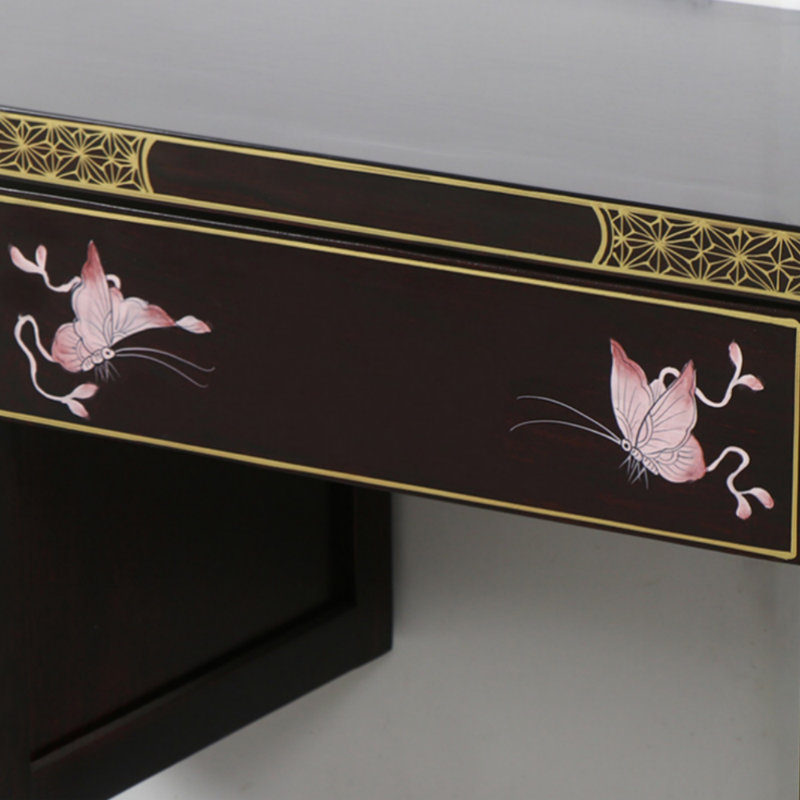 Commode peinte, Noir, noir, noir, noir