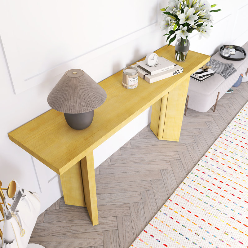 Élégante console avec placage de pin et pieds géométriques, convenant au salon, Naturel