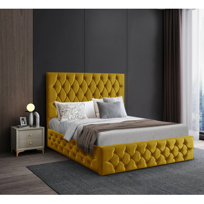 Barcley Upholstered Bed