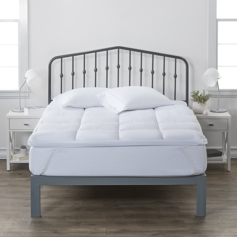 Newburg Ultra Plush 3" Mattress Topper Pad, Queen