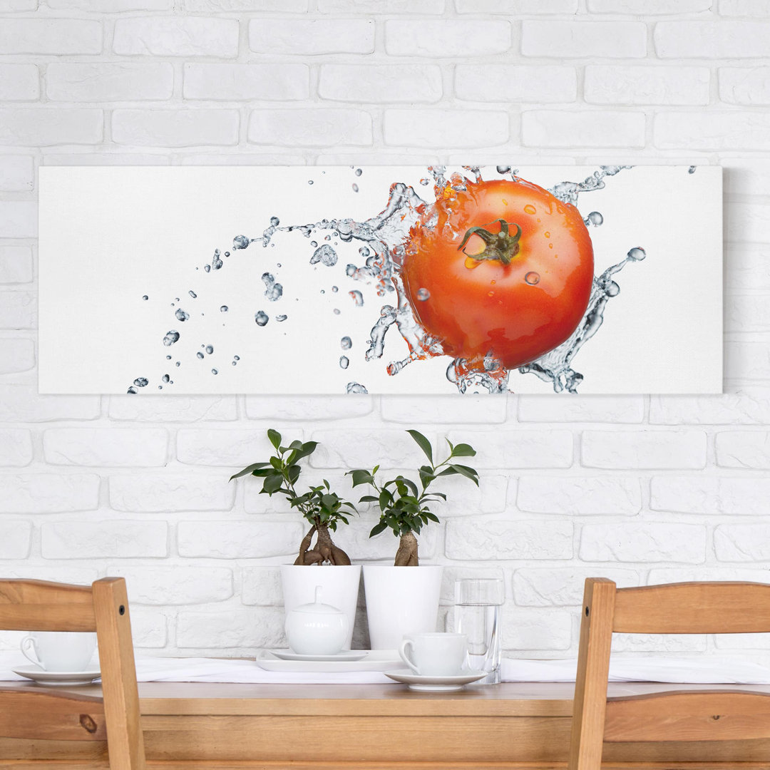 Leinwandbild Frische Tomate