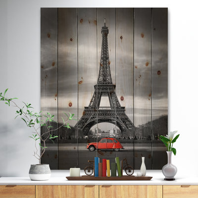«Eiffel and Old Red Car», photographie
