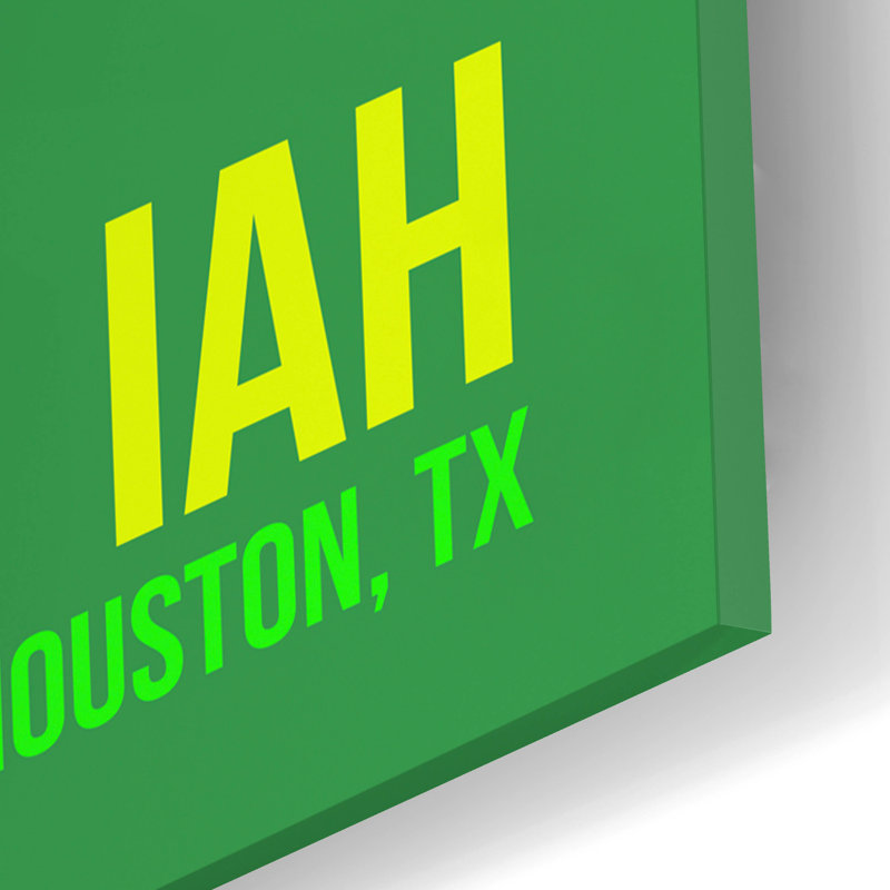 "IHA" par O8 à gauche, H 16 po x l 12 po x P 0,13 po