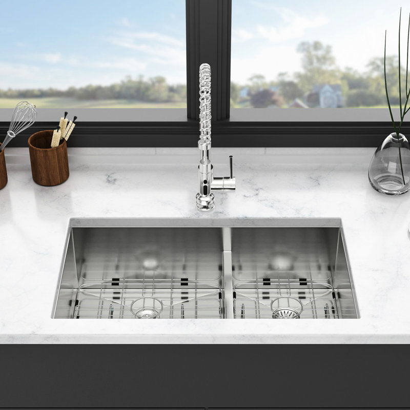 Évier de cuisine encastré à double cuve 60/40, 30 po x 19 po x 10 po, calibre 16, deux cuves profondes de 10 po, fabriquées par des experts, bonde arrière de 3,5 po, rainures en X pour un drainage efficace, patins de réduction du bruit de 3 m