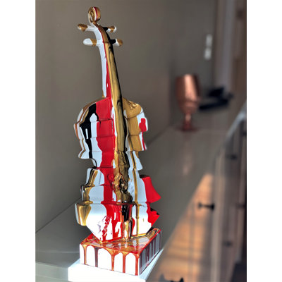 Entertainment Figurines & Sculptures
