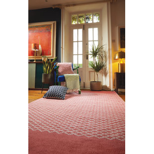 Trellis 100% Recycled Indoor/Outdoor Washable Rose Rug