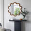 Miroir d'appoint 31 "x 30" en bois avec cadre unique
