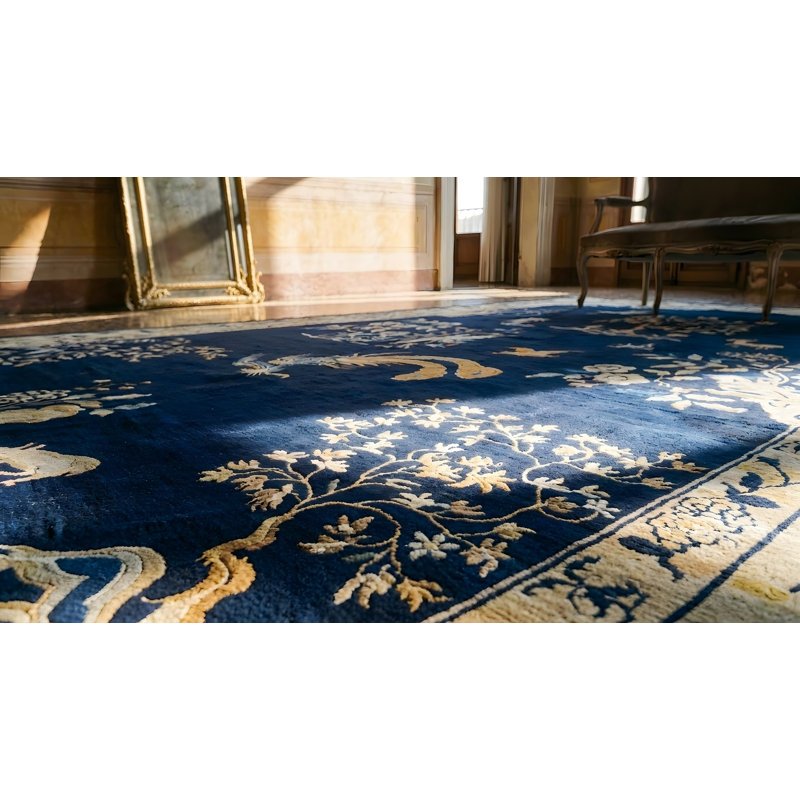 Hand Knotted Wool Area Rug in Blue