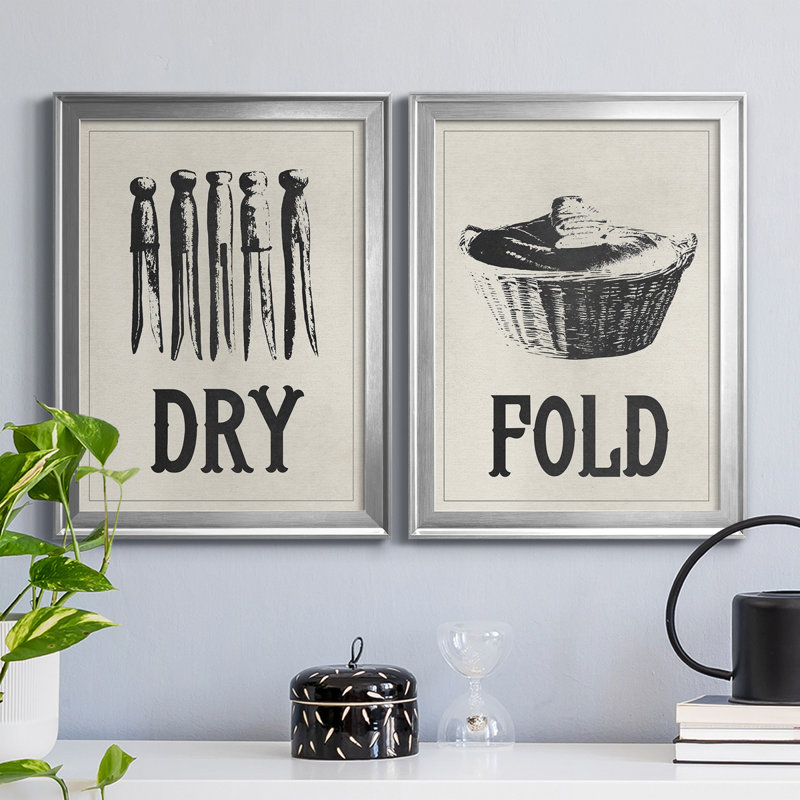 Vintage Laundry II - Ensemble de 2 encadrements d'art textuel sur toile, H 24,5 po x l 37 po x P 1 po, Cadre argenté