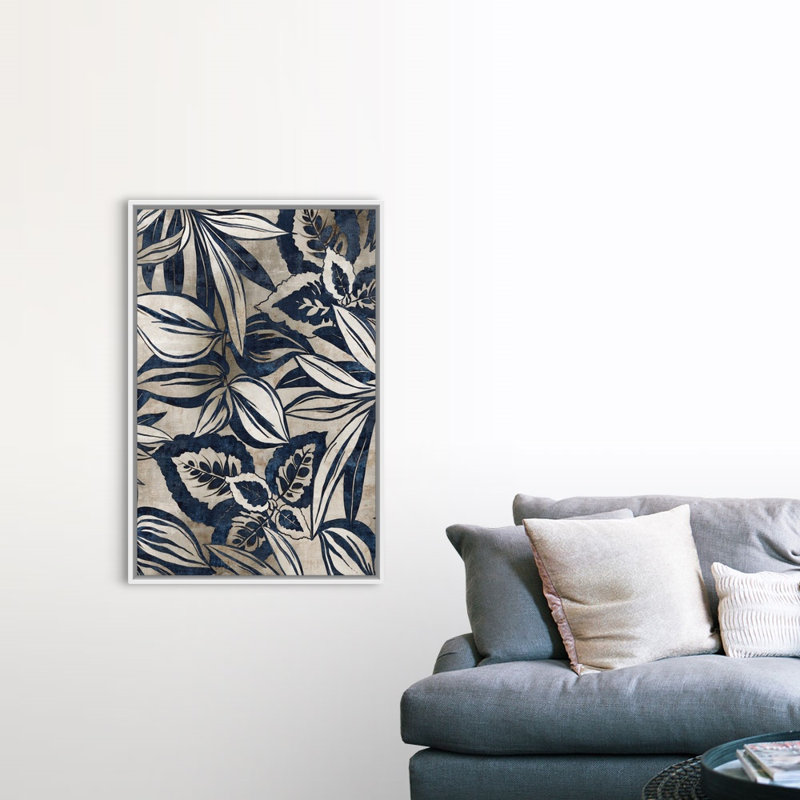 «Blue Foliage II» par Eva Watts - reproduction d'art sur toile, H 50 po x l 34 po x P 1,75 po, Toile encadrée flottée blanche