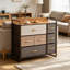 Armoire de rangement moderne avec tablette ouverte