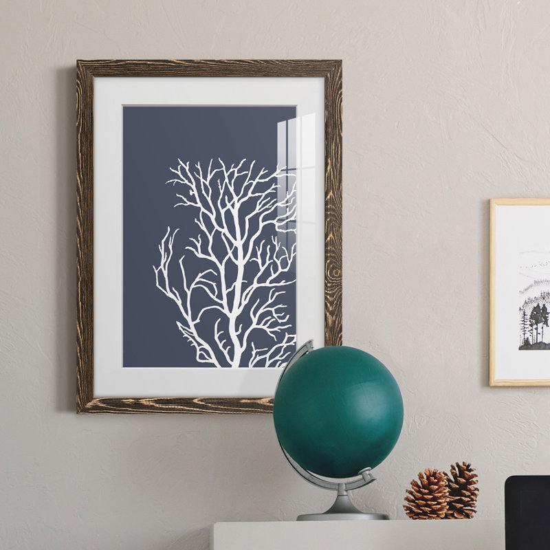 Coraux blanc sur fond indigo bleu mat C de qualité supérieure - prêt à être accroché, H 38 po x l 28 po x P 1 po, Cadre noyer