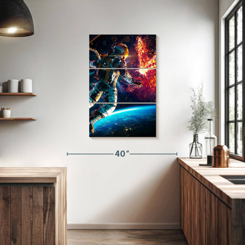Kelan Astronaut Walk Fantasy, H 38 po x l 24 po