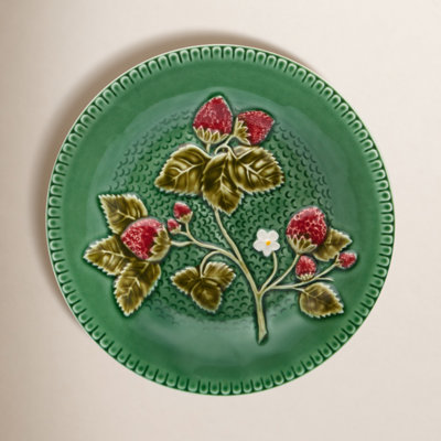Strawberries 8" Salad Plate