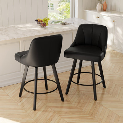 Ensemble de 2 tabourets de bar pivotants, tabourets de bar à hauteur de comptoir avec dossier, tabourets de cuisine en polyuréthane, pivotant à 360 °, pieds en bois d'hévéa, siège à coussin épais, pour salle à manger noire