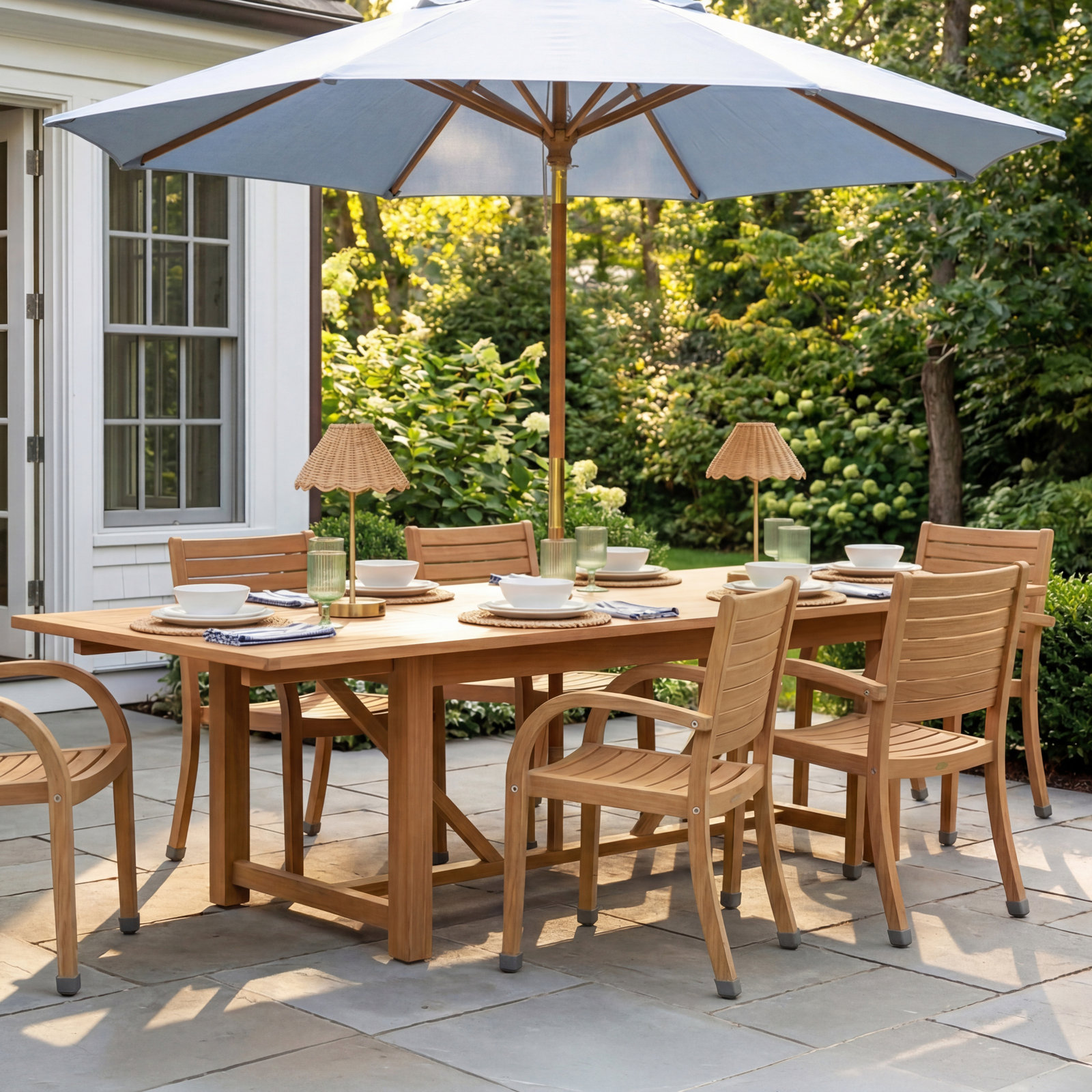Alyisa Extendable Eucalyptus Patio Dining Table, Light Brown