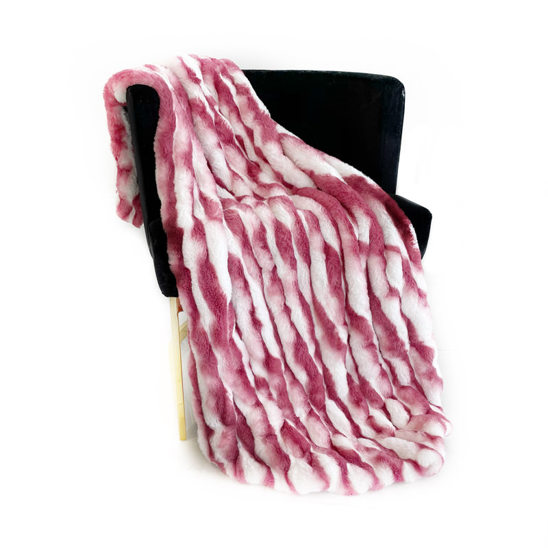 Couverture en fausse fourrure Plutus, Baie, L 108 po x L 90 po