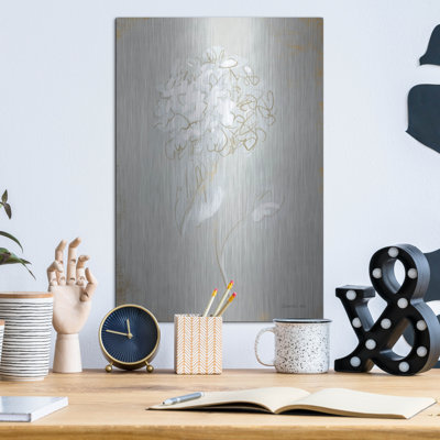  «White Floral Sketch 1» par Danhui Nai, art mural en métal