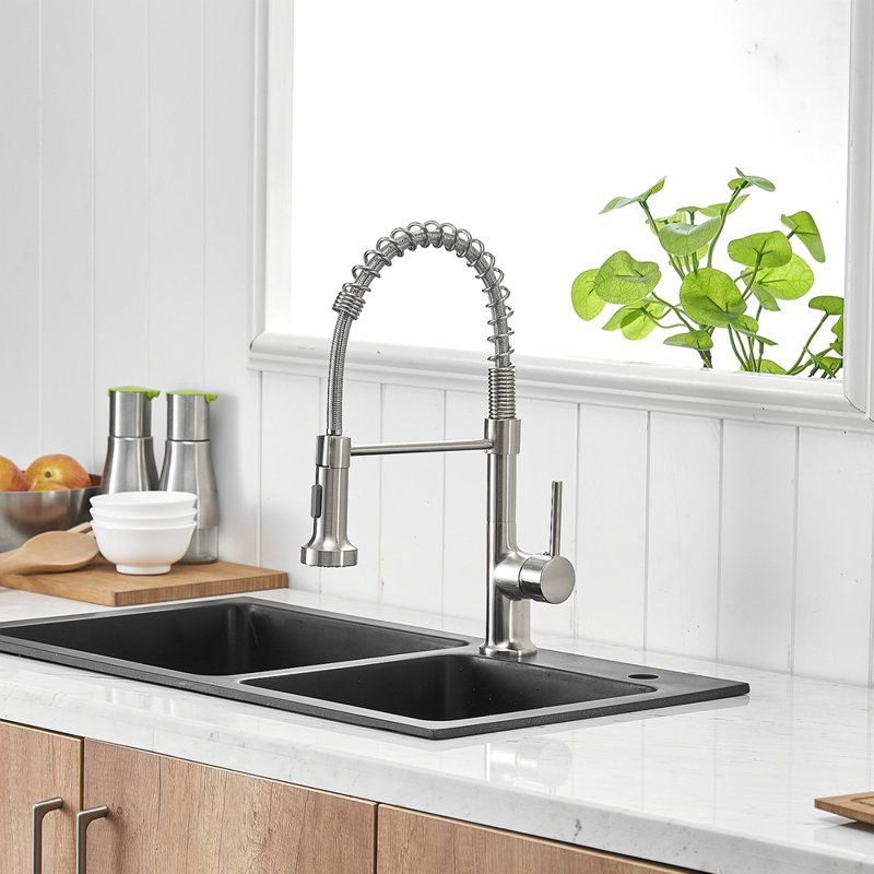 Robinet de cuisine commercial avec pulvérisateur rétractable, robinet d'évier de cuisine à poignée simple