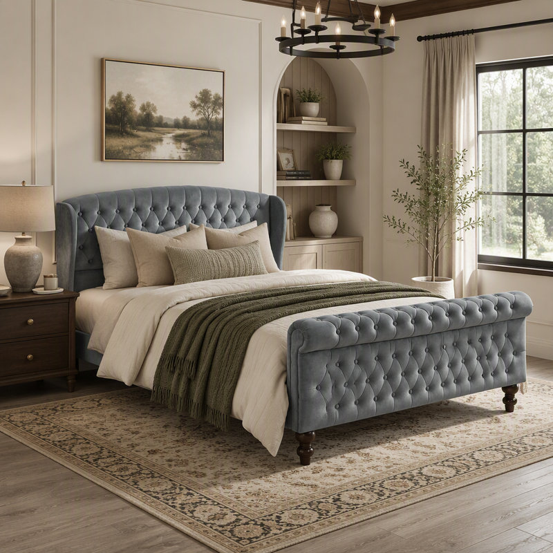 Lit plateforme tapissier moderne avec design Chesterfield, tête de lit à oreilles capitonnée et finition élégante en velours gris, grand