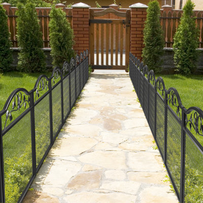 Outdoor Tall Metal Garden Fence