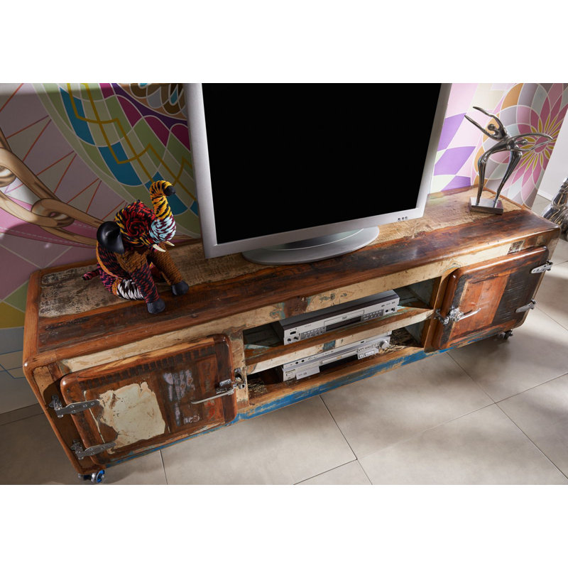 Freezy TV Stand