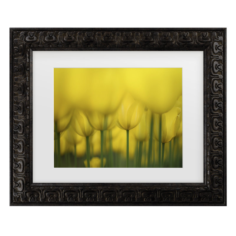 Art encadré une couleur jaune Takashi Suzaki, H 14,5 po x l 17,5 po