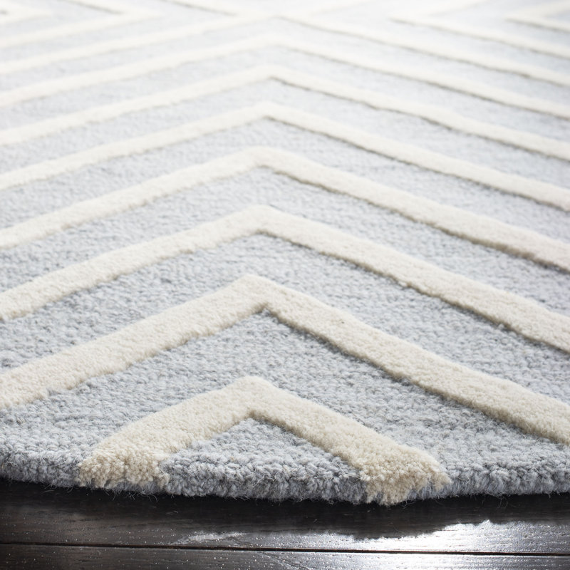 Sivad Tufted Wool Performance Chevron Rug, Round 4'