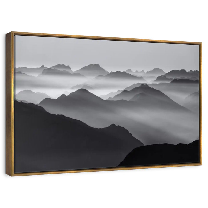Andes dans la brume, Cadre flottant doré, 43 po x 29 po