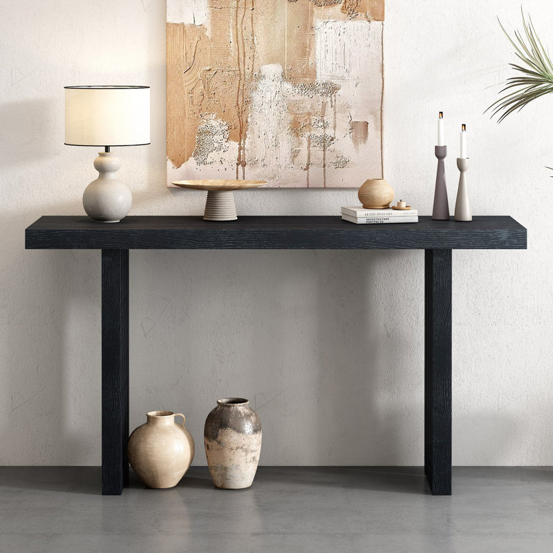 Console de conception unique avec des formes latérales distinctives