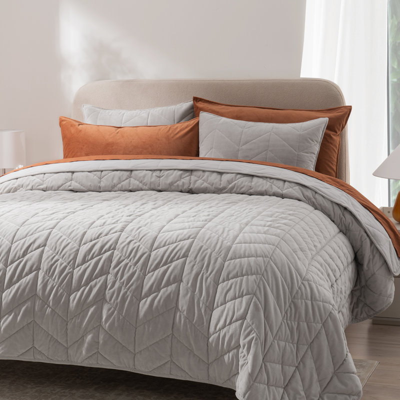 Ultra Soft Velvet Quilt Set, King Quilt + 2 King Shams, Silver Gray