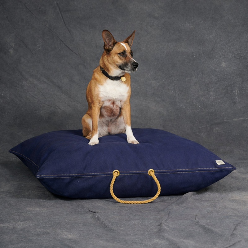 Lit pour chien Found My Animal, toile cirée bleu marine - moyen, L 30 po x l 30 po, Marine