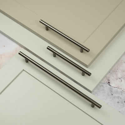 Gunmetal T-Bar Handles & Coordinating Pull Knob