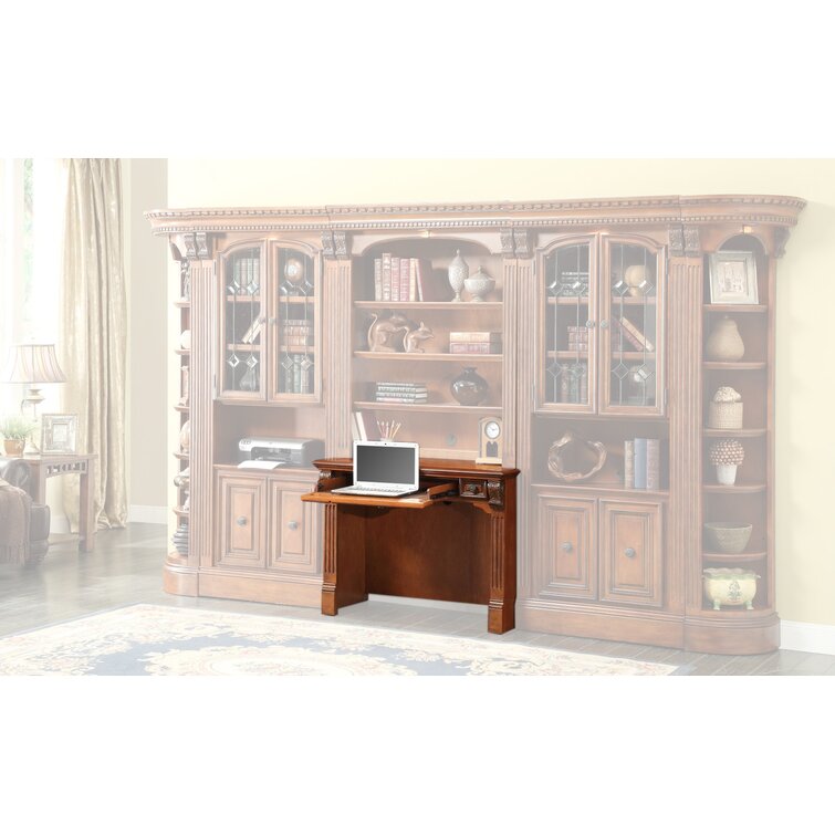 Bemelle Desk with Hutch