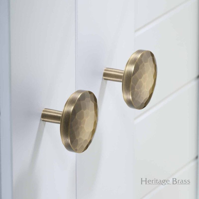 Heritage Brass Heritage Cabinet Knob Hammered Design, Antique Brass, 3.2cm H x 3.2cm W x 3.2cm D