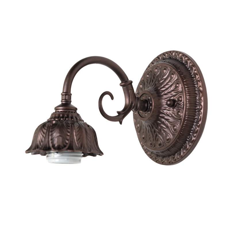 1 - Light Armed Sconce