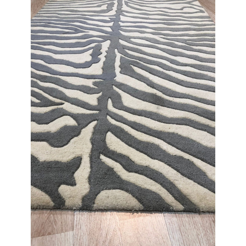 Hand Tufted Wool Area Rug in Gray