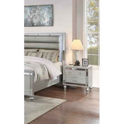 Classic Luxury Look Silver 1Pc Table de chevet en bois avec tiroirs et miroir